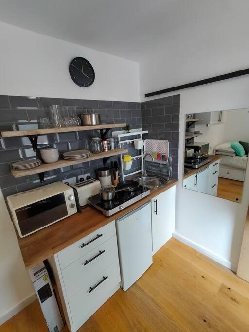 Private Self Contained Self Catering Flat Apartment Bristol Exterior foto